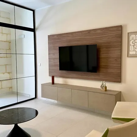 公寓 Spacious 3br& 3bathroom Near The