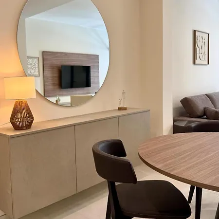 公寓 Spacious 3br& 3bathroom Near The