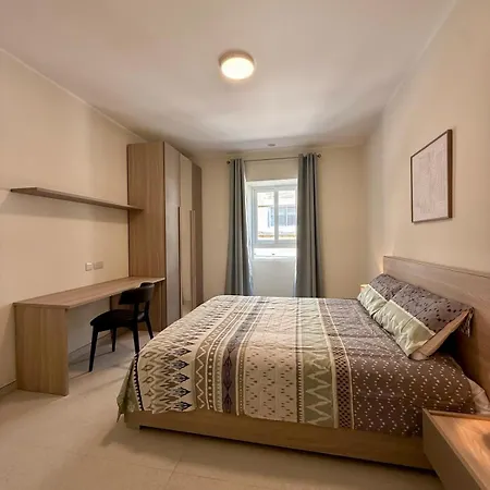 Spacious 3br& 3bathroom Near The Saint Julian's